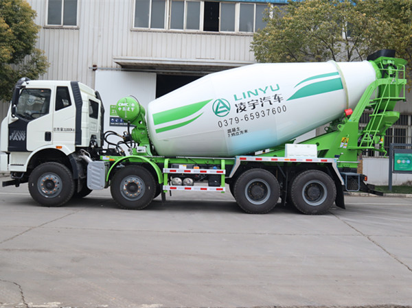 中集凌宇攜手大運(yùn)重卡 批量攪拌車挺進(jìn)市場