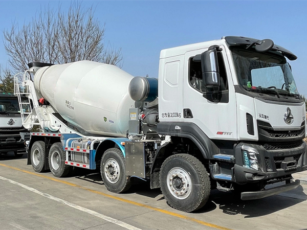 春暖花開，發(fā)車愉快！60臺凌宇攪拌車奔赴市場，助力客戶發(fā)展