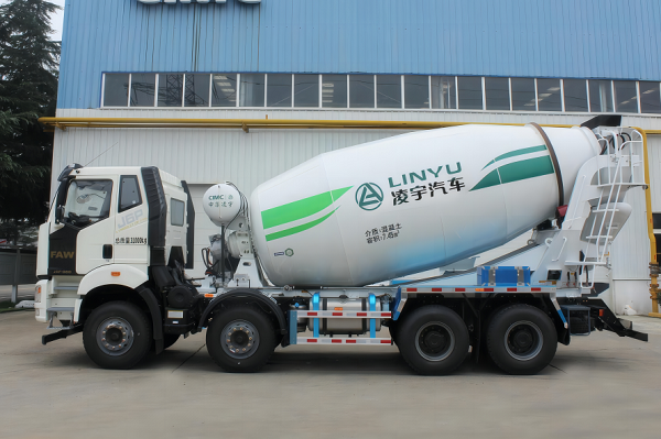 混動(dòng)攪拌車(chē)的維護(hù)成本與常規(guī)燃油車(chē)相比如何？