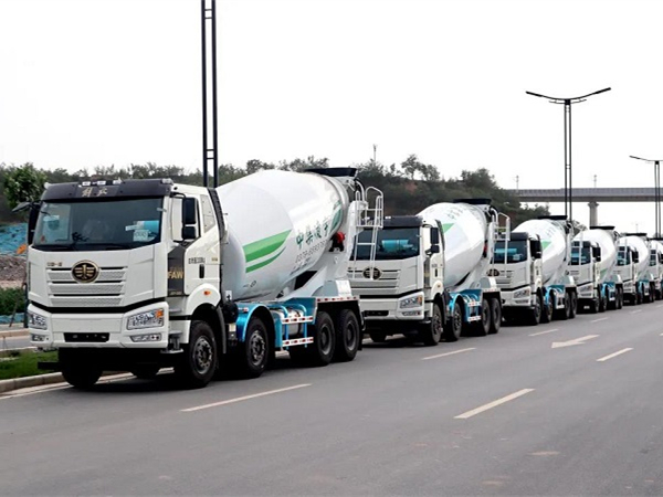 天生爆款！解放&凌宇一體化攪拌車持續(xù)發(fā)車