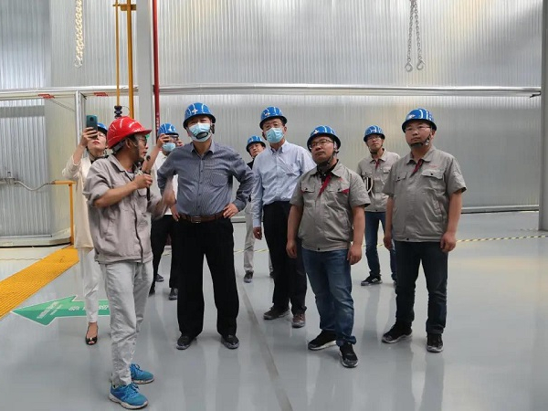 中國工程機(jī)械工業(yè)協(xié)會混凝土機(jī)械分會符忠軒會長一行蒞臨中集凌宇調(diào)研指導(dǎo)