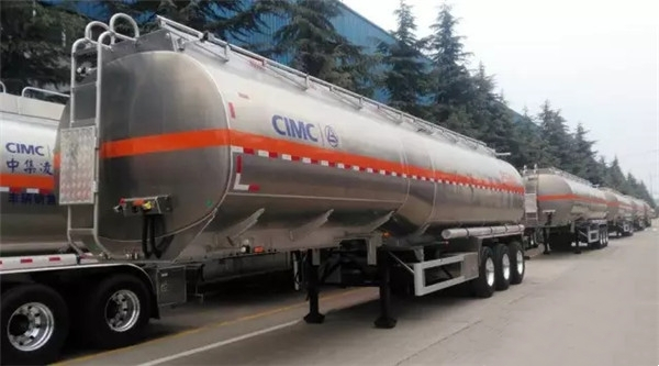 對(duì)戰(zhàn)薩德，民族品牌“凌宇”七倉(cāng)液罐車轉(zhuǎn)戰(zhàn)東南亞！