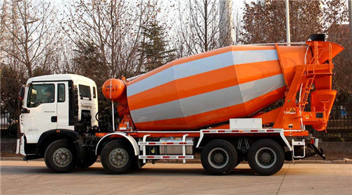貴港召開防止混凝土攪拌車拋撒滴漏會議，如何防止混凝土攪拌車撒漏問題